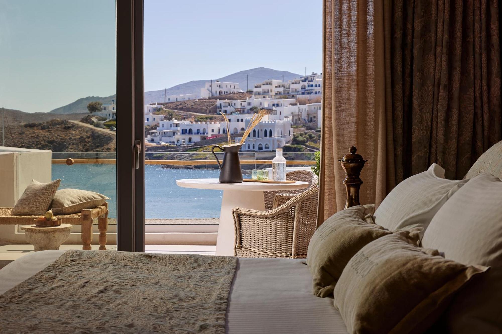 Отель Kythnos Bay Лутра