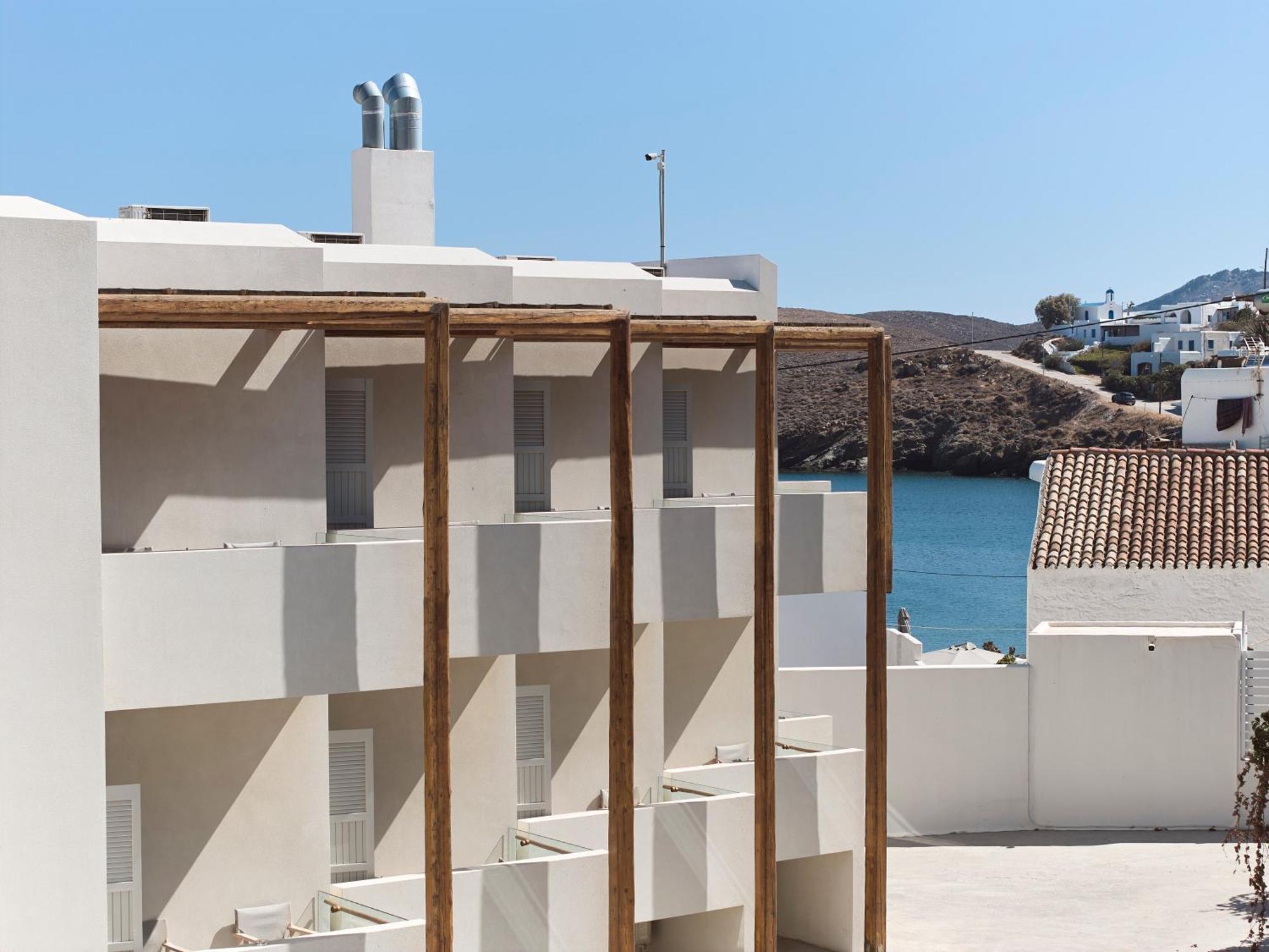 Kythnos Bay Лутра