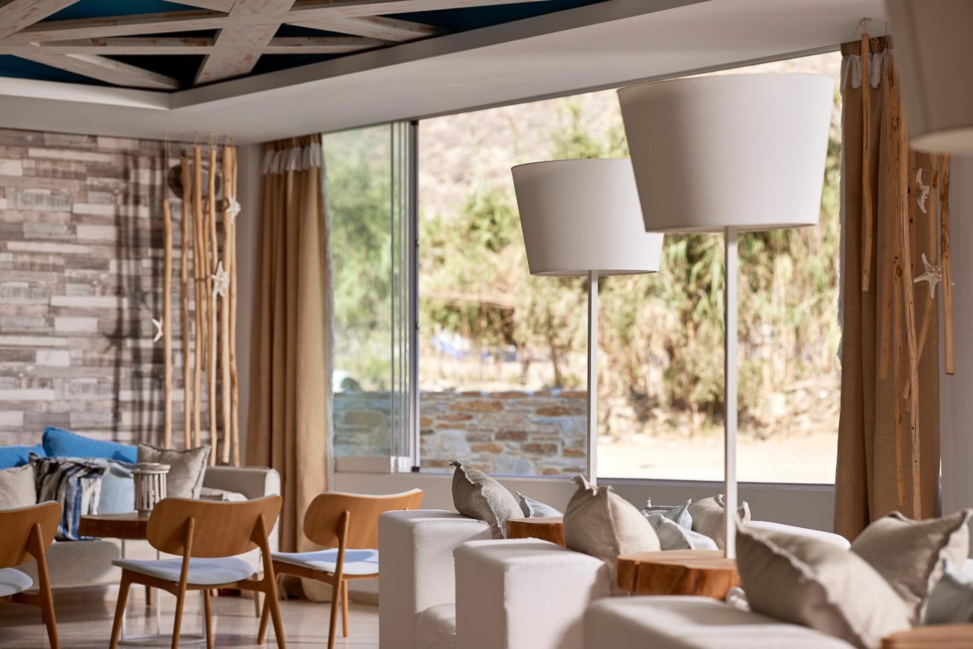 Отель Kythnos Bay 3*