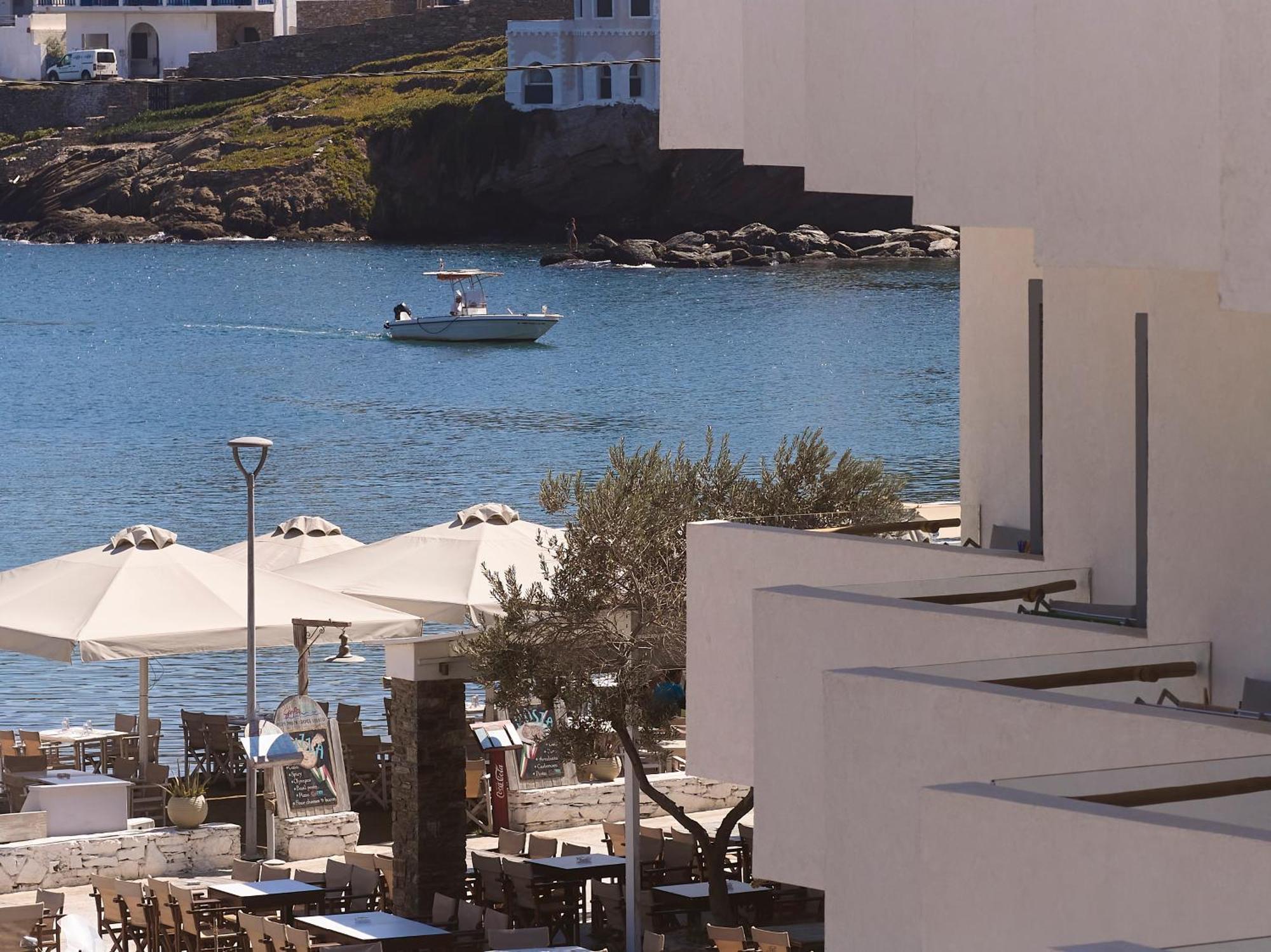 Отель Kythnos Bay